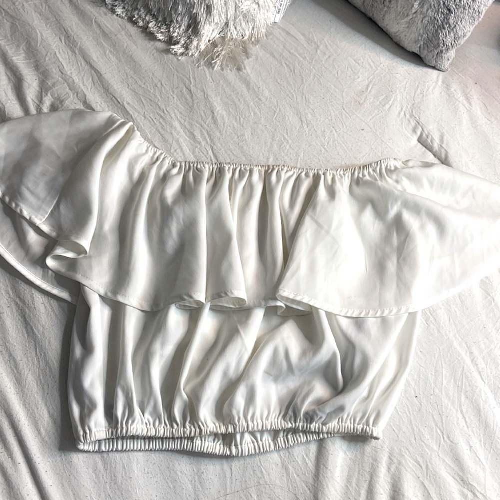 White off the shoulder crop top